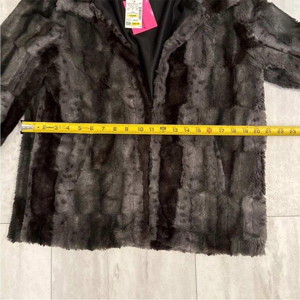 Rare Find! Betsey Johnson Women's Faux Fur Jacket Black/Gray Medium NWT - Picture 12 of 12